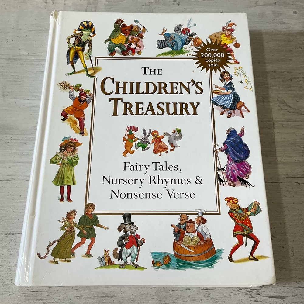 The Children's Treasury: Fairy Tales, Nursery Rhymes & Nonsense Verse Ha…